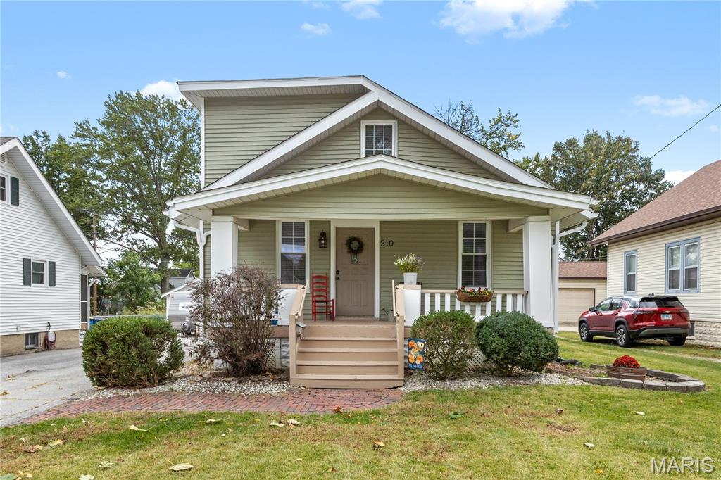 210 McKinley Avenue, Edwardsville IL — Photo 1