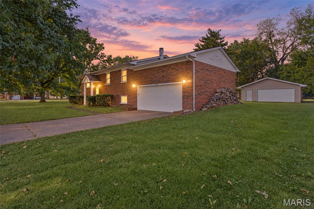 806 9th Street, Wood River IL — Photo 1
