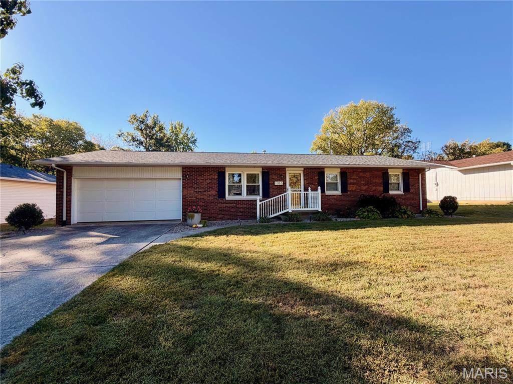 1016 College Avenue, Greenville IL — Photo 1