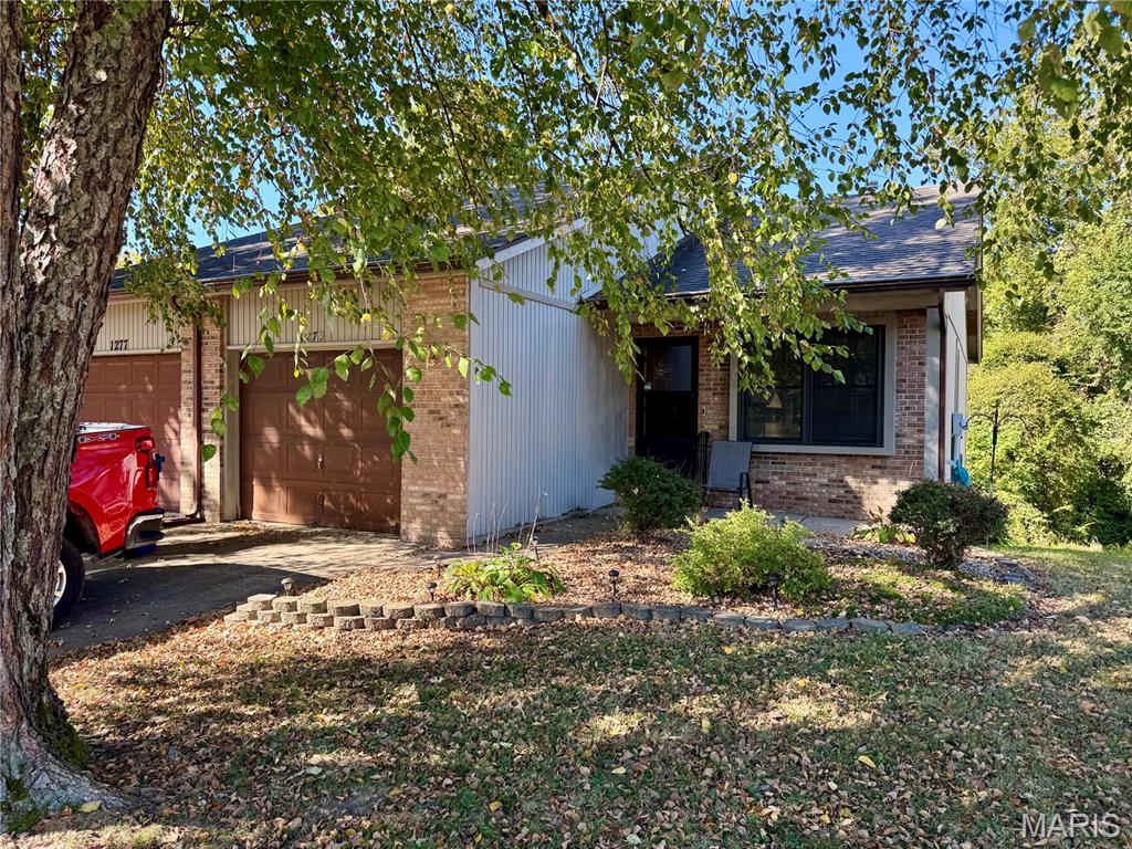 1279 Ridgewood Court