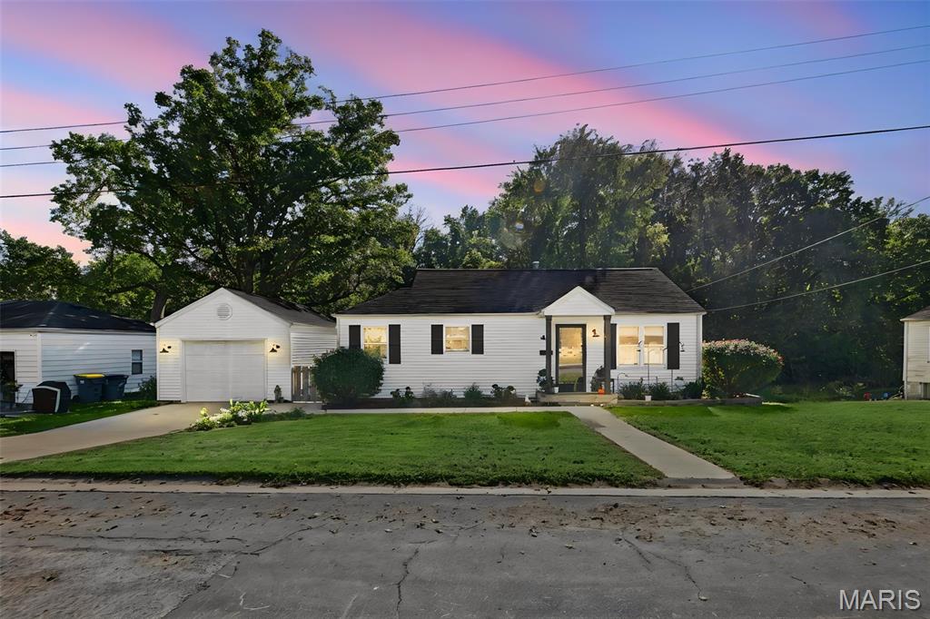 48 Halleck Avenue, Edwardsville IL — Photo 1