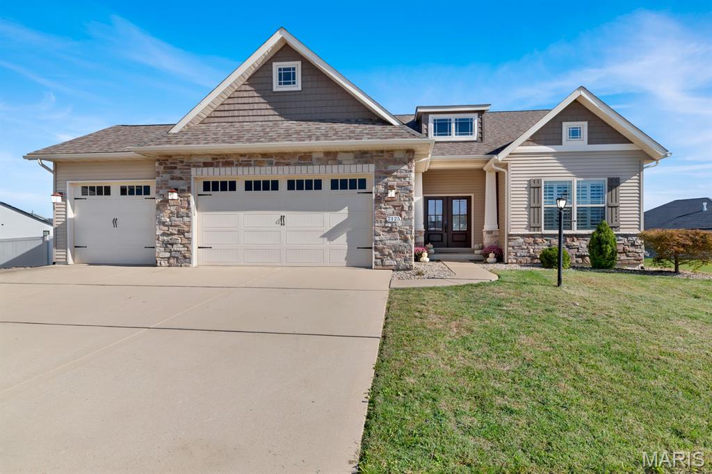 7125 Richmond Drive, Glen Carbon IL — Photo 1