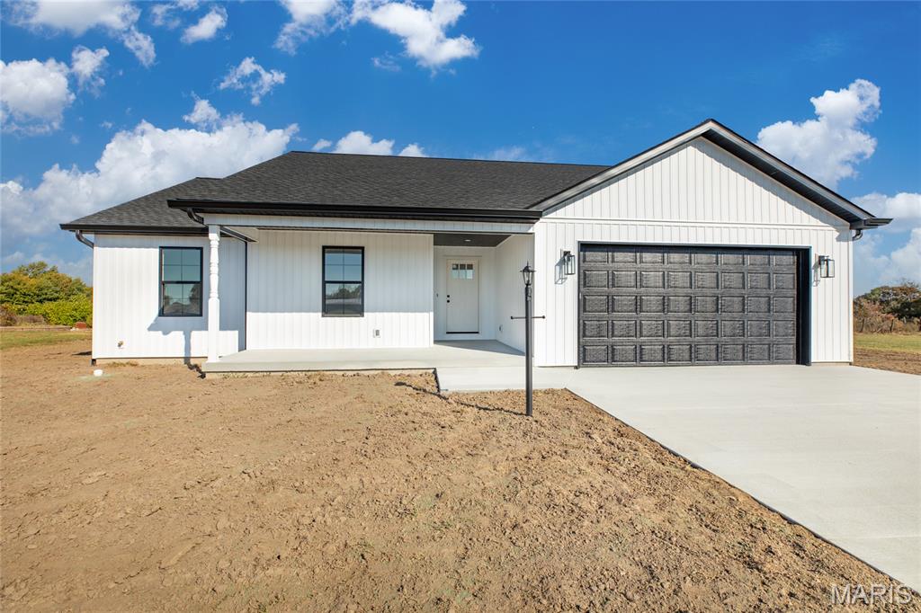 188 Ashton Drive, Brighton IL — Photo 1