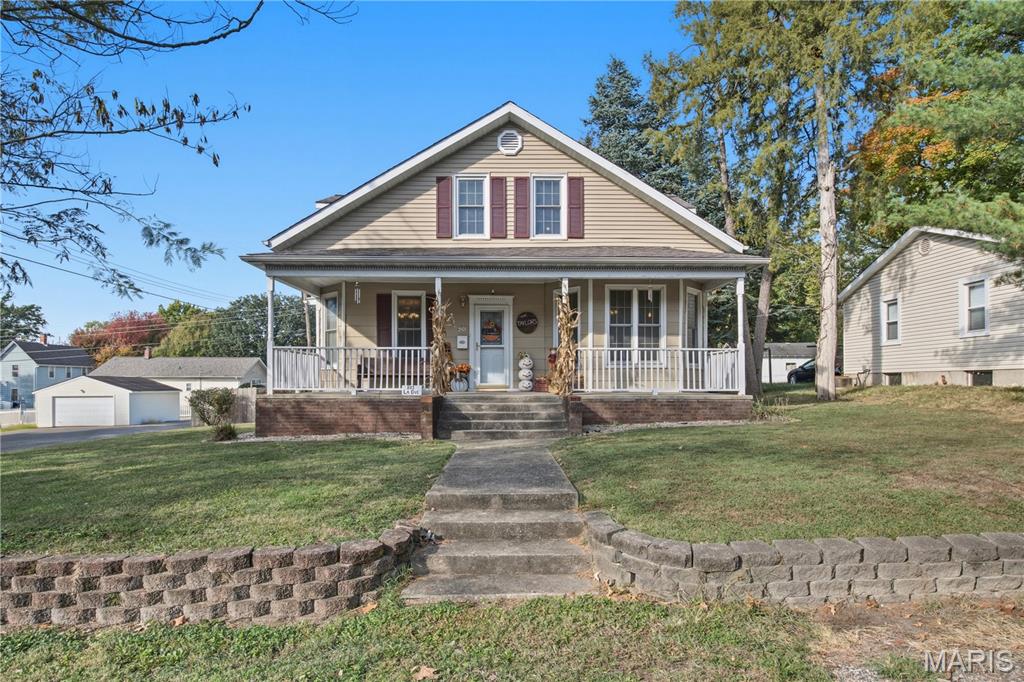 501 La Due Place, Greenville IL — Photo 1