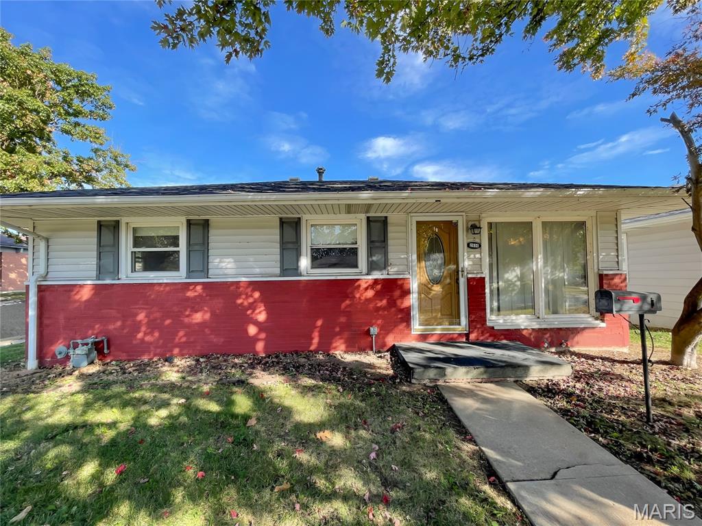 2936 Dogwood Drive, Granite City IL — Photo 1