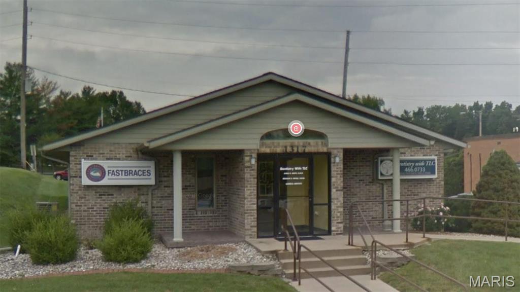 1317 D’Adrian Professional Park, Godfrey IL — Photo 1