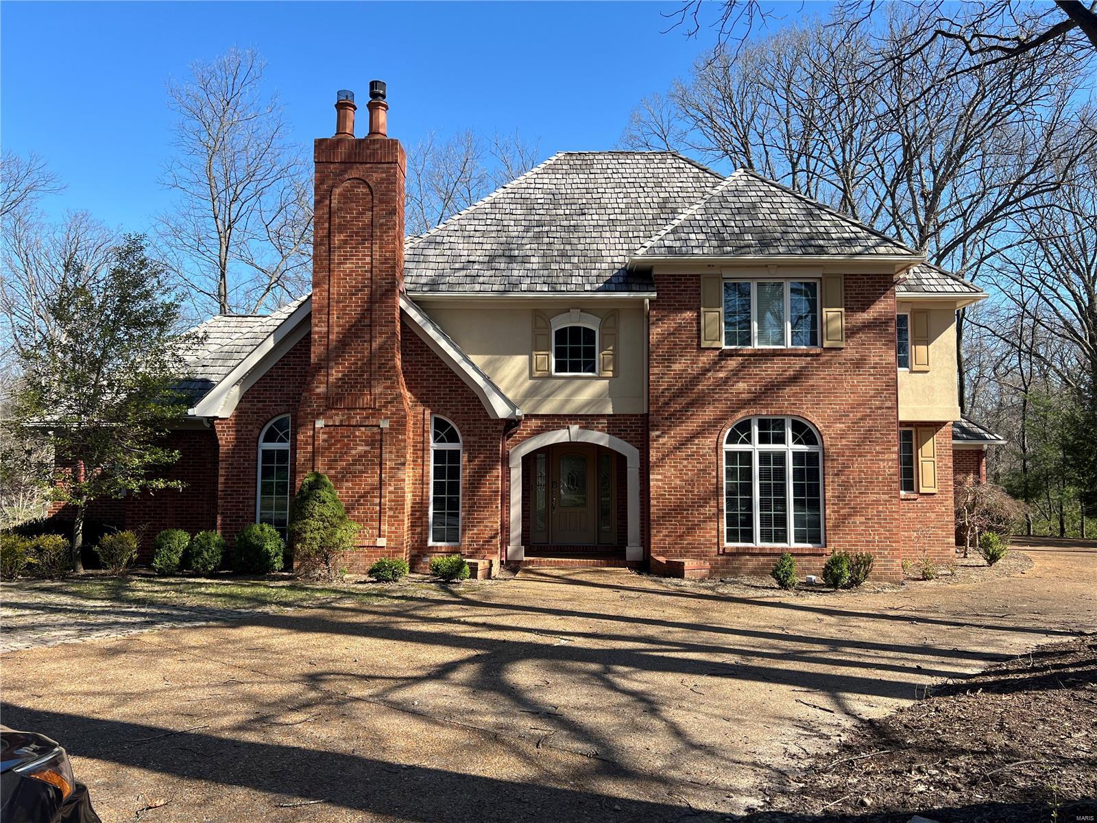 1101 Oxfordshire Lane, Edwardsville IL — Photo 1