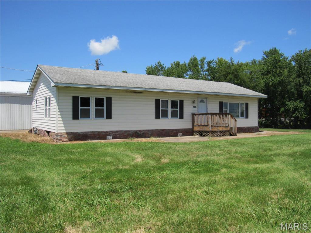 2920 Fosterburg Road, Alton IL — Photo 1