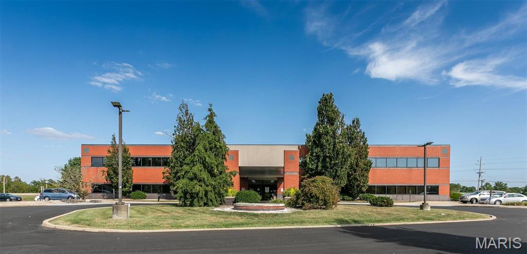 1 Professional Drive, Alton IL — Photo 1