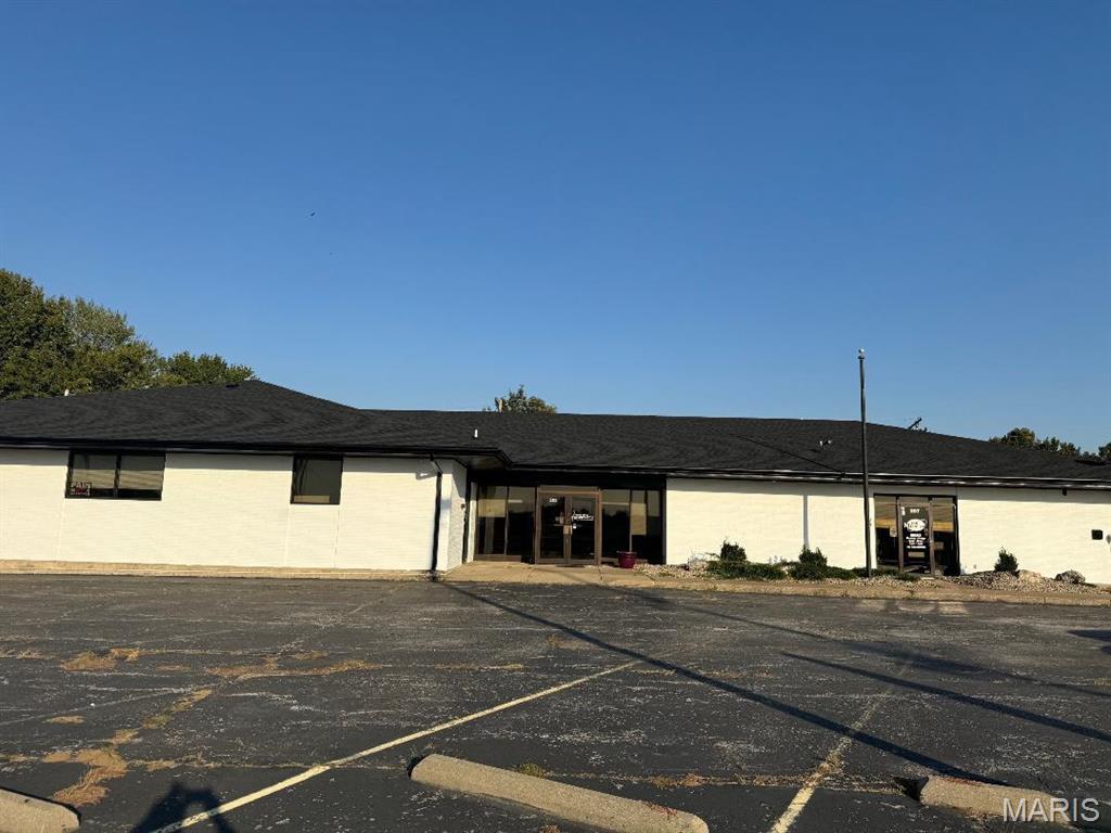 203 6th Street, Wood River IL — Photo 1