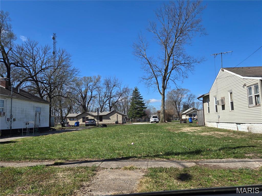 330 Pence Street, East Alton IL — Photo 1